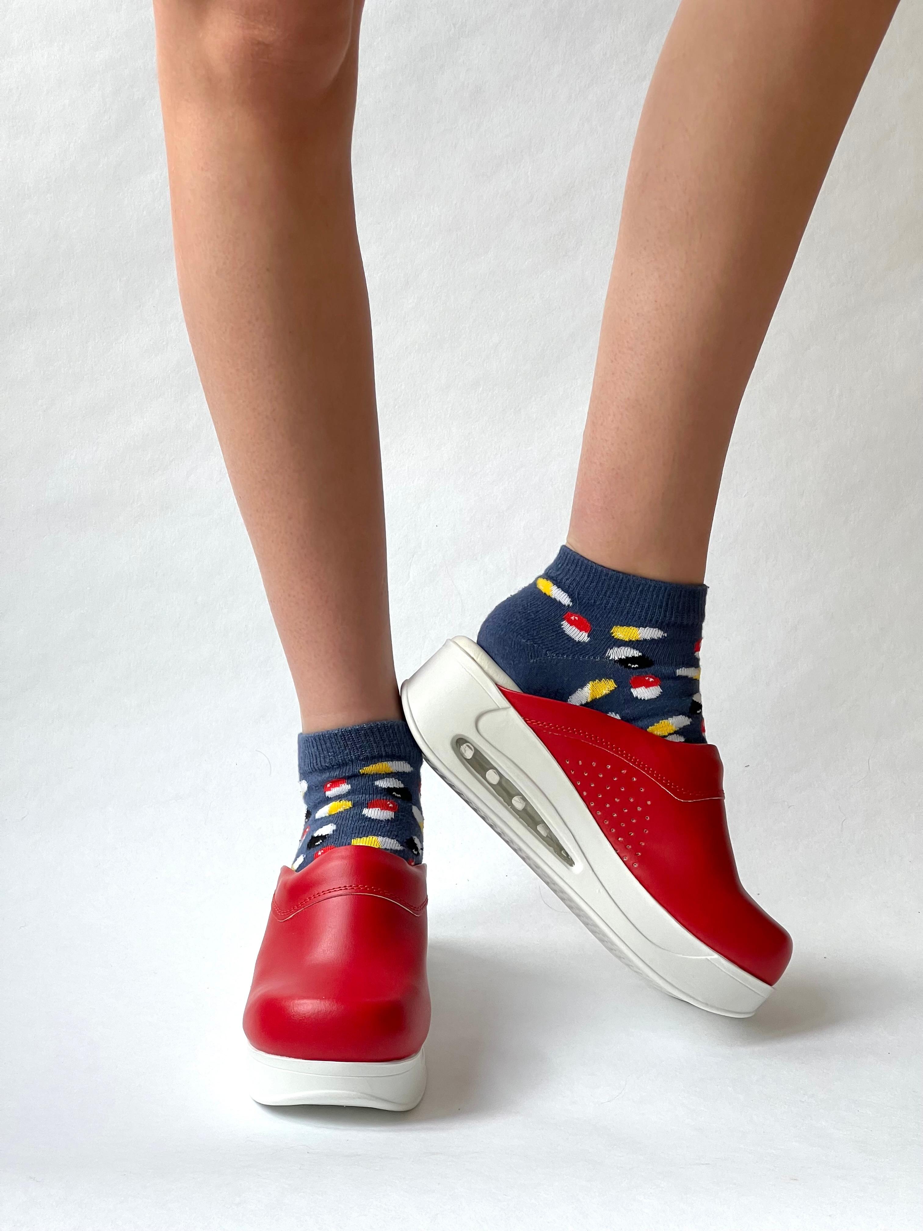 Airmeds Clogs Solid Red / Red