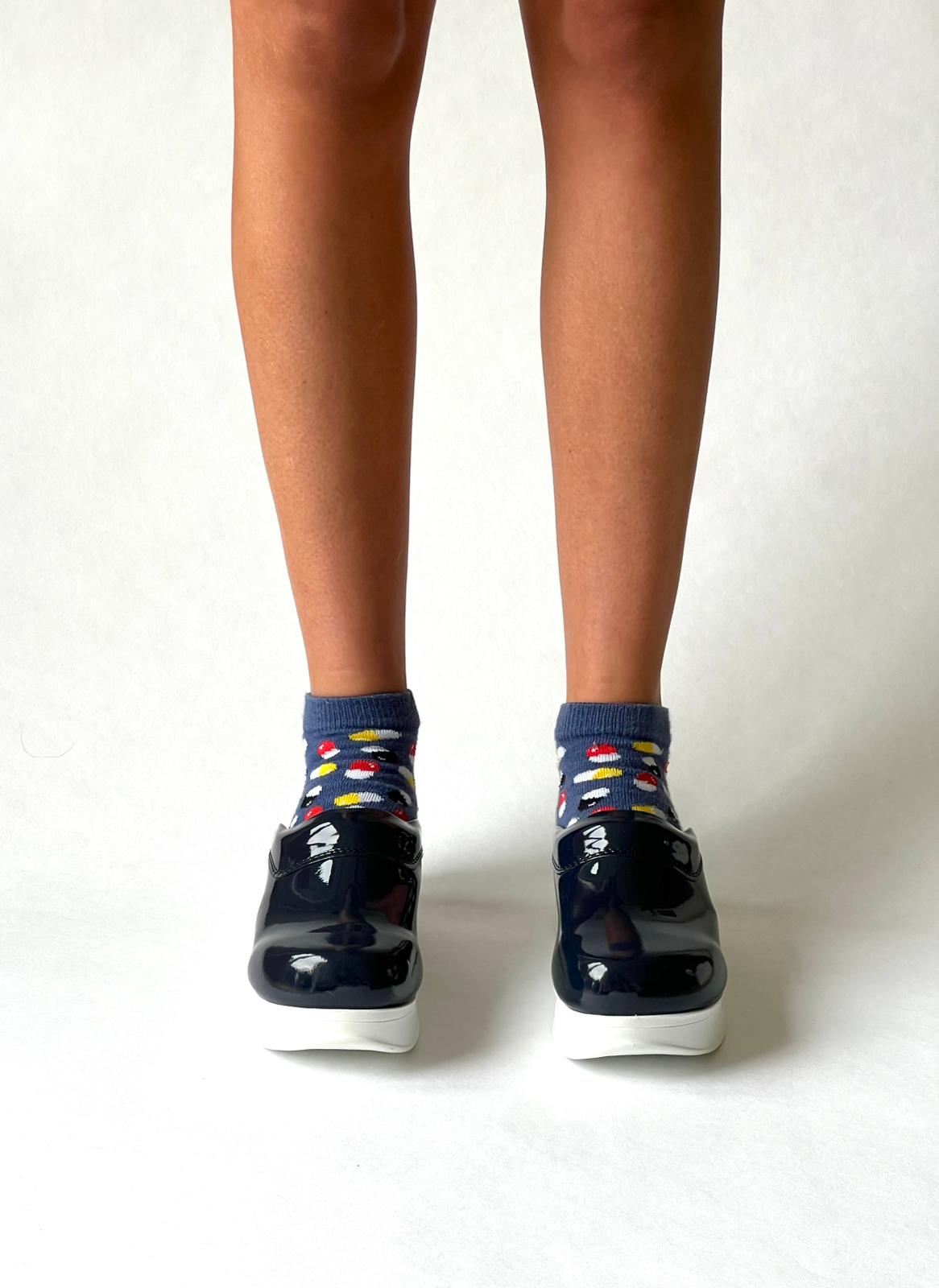 Airmeds solid dark blue lacquer clogs